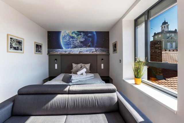 Kiadó téglalakás, albérlet, Pécsett, Rákóczi úton, 1 szobás