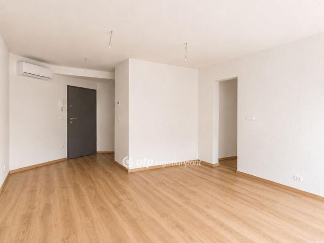 Eladó téglalakás, Budapesten, VI. kerületben 105 M Ft, 3 szobás
