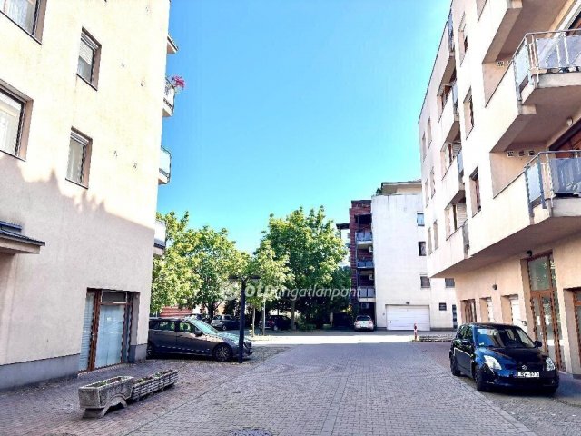 Eladó téglalakás, Budapesten, IV. kerületben 99.9 M Ft