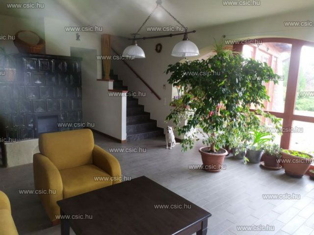 Eladó családi ház, Budajenőn 175 M Ft, 4 szobás