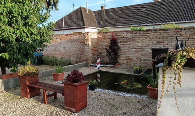 Eladó családi ház, Romándon 49.9 M Ft, 3 szobás