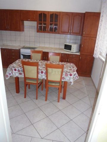 Kiadó panellakás, albérlet, Debrecenben 200 E Ft / hó, 2 szobás
