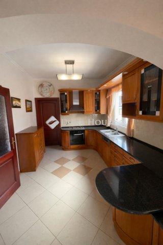 Eladó családi ház, Budapesten, IV. kerületben 295 M Ft, 5 szobás