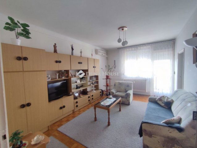 Eladó téglalakás, Kecskeméten 35.99 M Ft, 2 szobás