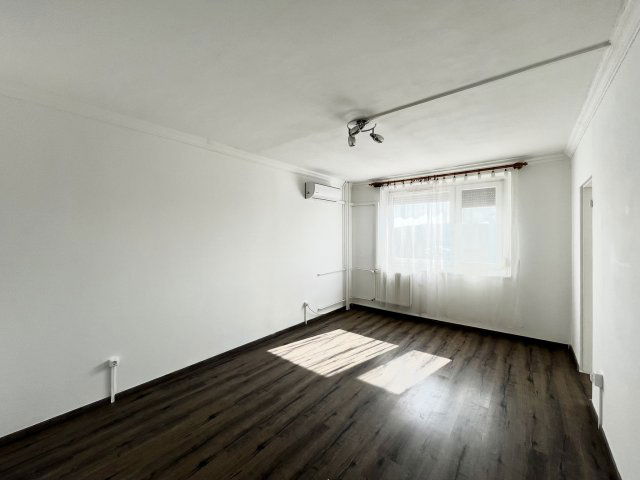 Eladó panellakás, Miskolcon, Győri kapu utcában 26.99 M Ft