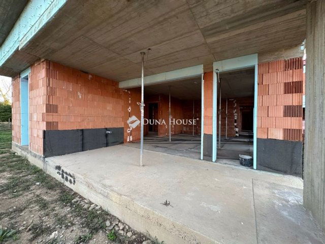 Eladó téglalakás, Kozármislenyen 111.1 M Ft, 3 szobás