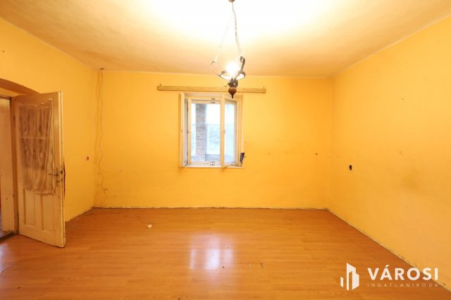 Eladó családi ház, Gyulán 35 M Ft, 4 szobás