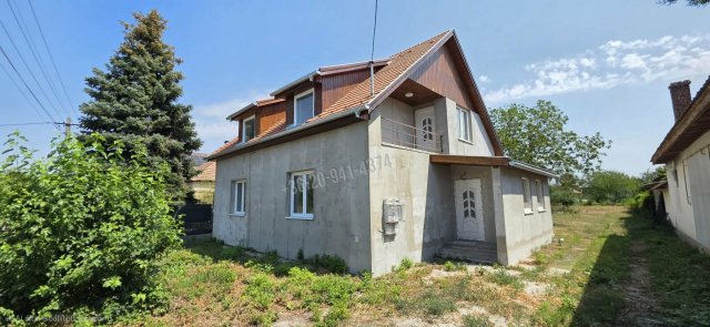 Eladó családi ház, Majosházán 89.99 M Ft, 6 szobás