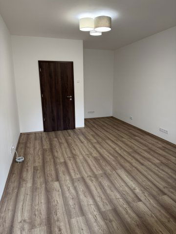 Kiadó téglalakás, albérlet, Nyíregyházán 230 E Ft / hó