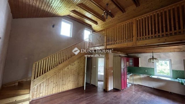 Eladó családi ház, Dunabogdányban 49.9 M Ft, 2 szobás