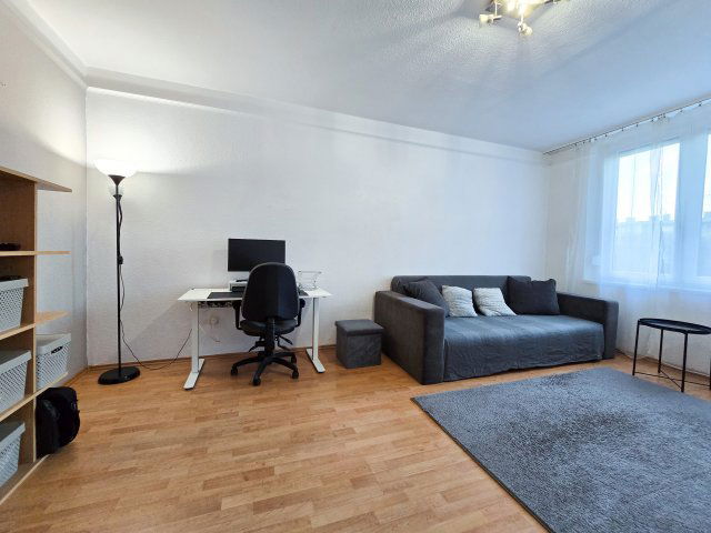 Eladó panellakás, X. kerületben, Kőrösi Csoma Sándor úton