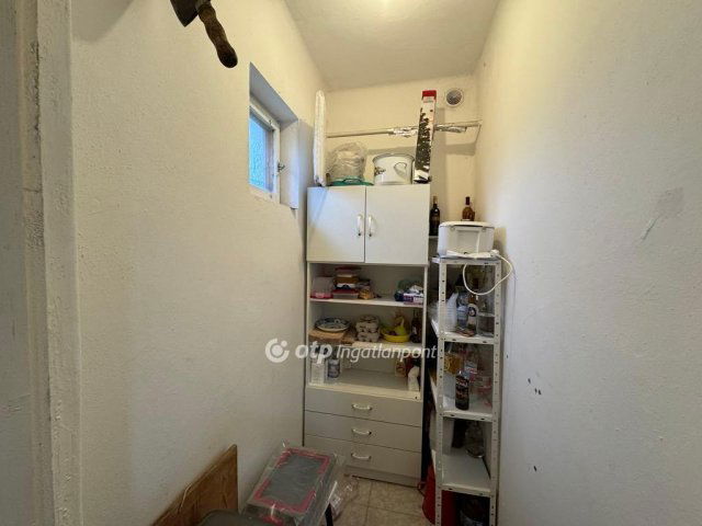 Eladó családi ház, Monostorpályin 39.9 M Ft, 2 szobás