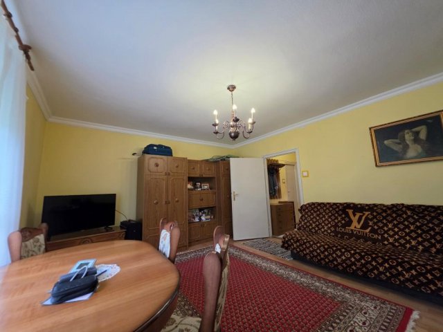 Eladó téglalakás, Kaposváron, Komárom utcában 35.6 M Ft