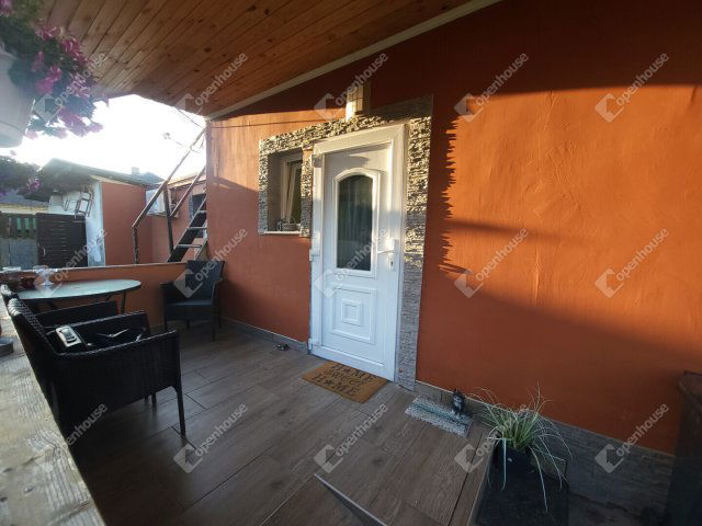 Eladó családi ház, Tokodon 24.5 M Ft, 2+1 szobás