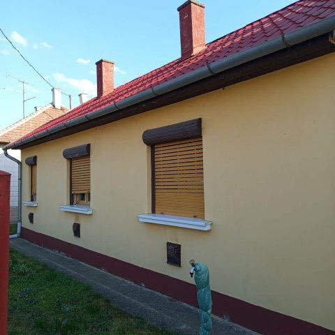 Eladó családi ház, Szolnokon 31.9 M Ft, 2 szobás