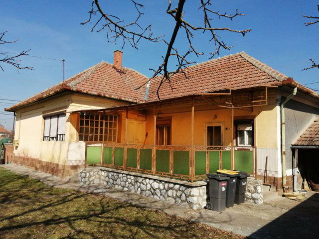 Eladó családi ház, Szentistvánon 13.9 M Ft, 3 szobás