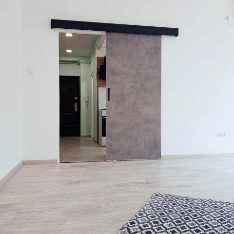 Eladó téglalakás, Szolnokon 31.9 M Ft, 1 szobás