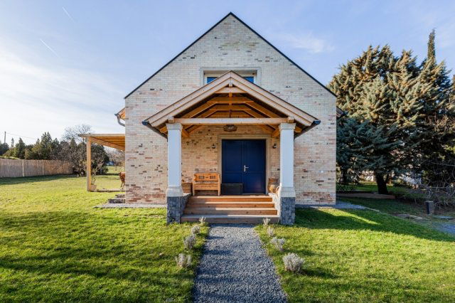 Eladó családi ház, Badacsonytomajon 285 M Ft, 4 szobás