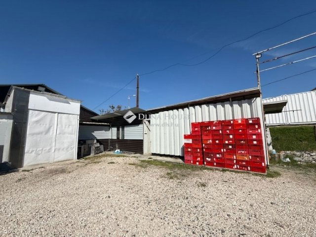 Eladó ipari ingatlan, Üllőn 390 M Ft / költözzbe.hu