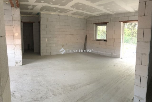 Eladó ikerház, Szigethalmon 89.9 M Ft, 4 szobás