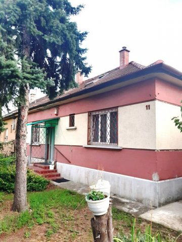 Eladó családi ház, Budapesten, X. kerületben 92.5 M Ft, 5 szobás