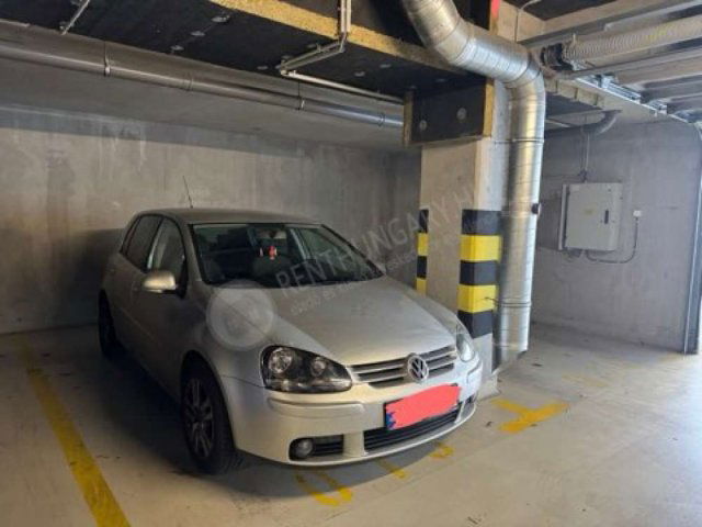 Eladó garázs, Budapesten, X. kerületben 7.9 M Ft