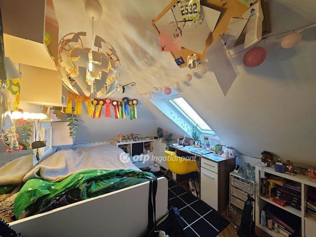 Eladó téglalakás, Dunakeszin 99.9 M Ft, 4 szobás