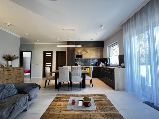 Eladó családi ház, Solymáron 199 M Ft, 4 szobás