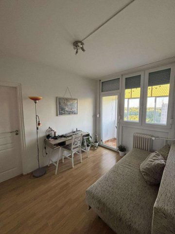 Eladó panellakás, Debrecenben 62.5 M Ft, 3 szobás