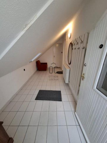 Eladó téglalakás, Üllőn 74.5 M Ft, 3 szobás