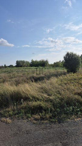 Eladó ikerház, Szegeden 62 M Ft, 2 szobás / költözzbe.hu
