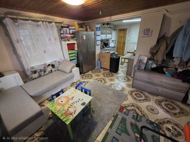 Eladó családi ház, Kislángon 33.5 M Ft, 3 szobás
