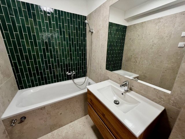 Eladó téglalakás, Pécsett 52.9 M Ft, 2+1 szobás