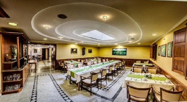 Eladó hotel, Hévízen 461.615 M Ft / költözzbe.hu