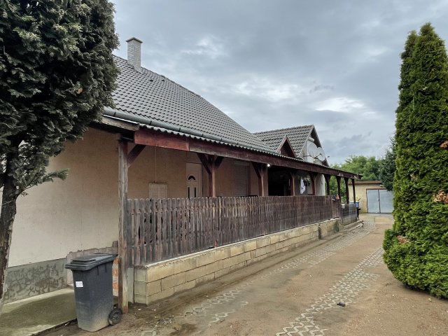 Eladó családi ház, Nyírbogdányon 25.9 M Ft, 4 szobás