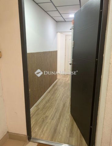 Eladó panellakás, Budapesten, XV. kerületben 68 M Ft, 2 szobás