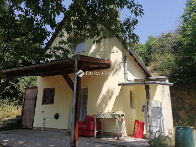 Eladó családi ház, Kökényen 21.5 M Ft, 2 szobás