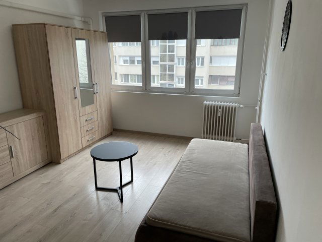 Kiadó panellakás, albérlet, Debrecenben, Martonfalvi utcában