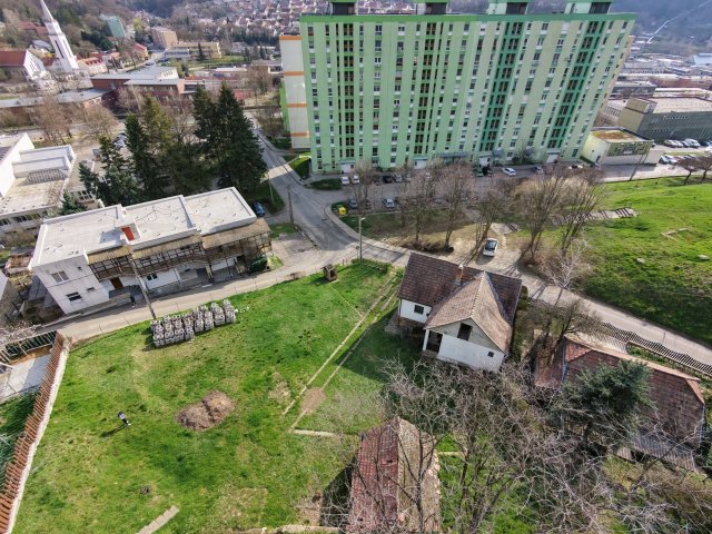 Eladó családi ház, Komlón 34.9 M Ft, 3 szobás