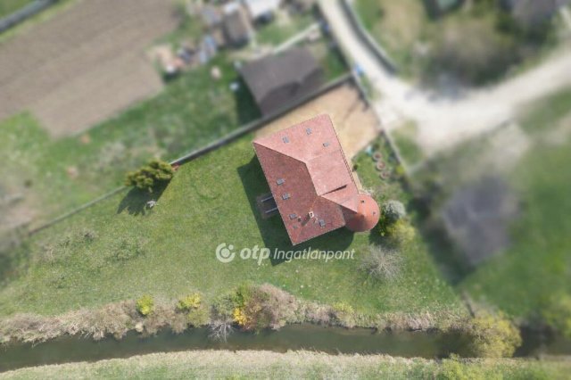 Eladó családi ház, Ásványrárón 180 M Ft, 8 szobás