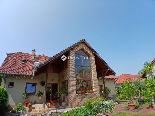 Kiadó téglalakás, albérlet, Kecskeméten 180 E Ft / hó
