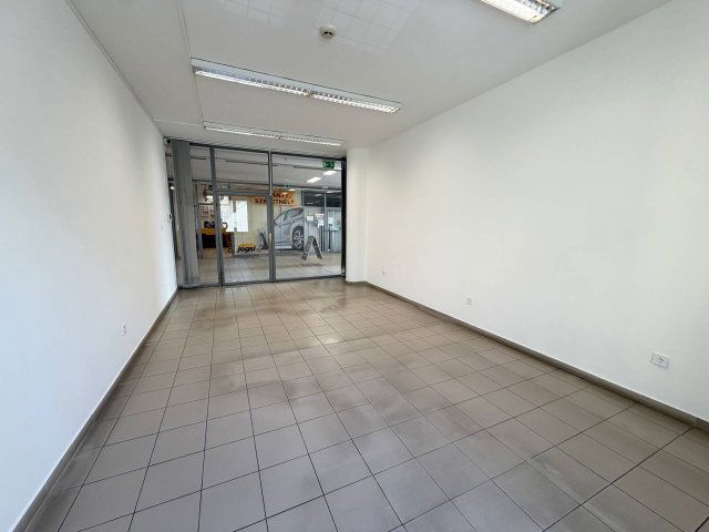 Kiadó üzlethelyiség, Pécsett 110 E Ft / hó, 1 szobás