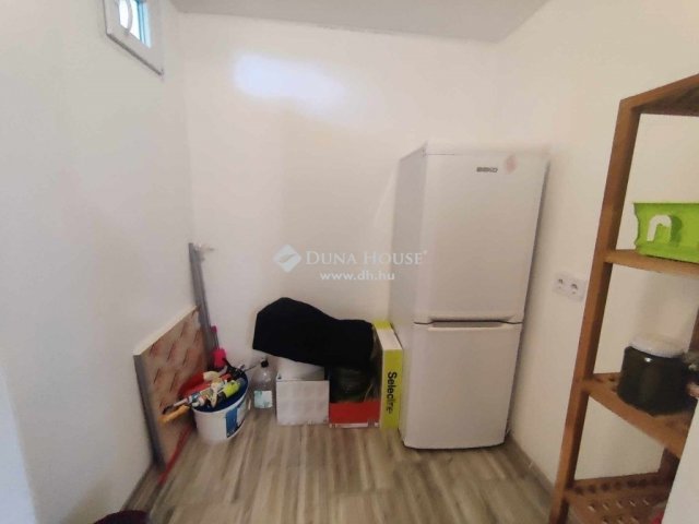 Eladó családi ház, Kókán 44.9 M Ft, 4 szobás