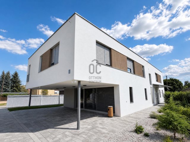 Eladó iroda, Mosonmagyaróváron 330 M Ft / költözzbe.hu