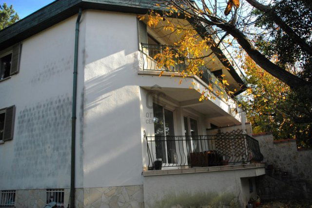 Eladó ikerház, Budapesten, II. kerületben 200 M Ft, 5 szobás