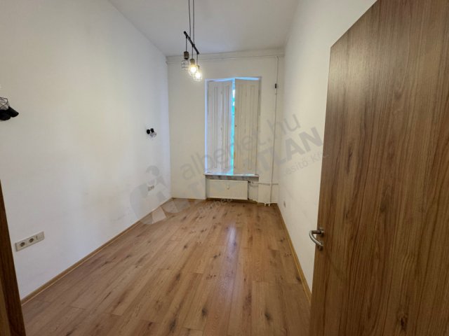 Kiadó téglalakás, albérlet, IX. kerületben, Üllői úton