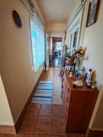 Eladó családi ház, Úrin 59 M Ft, 3 szobás