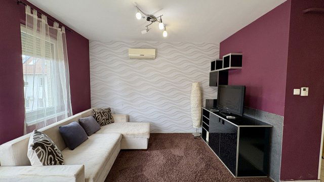 Kiadó téglalakás, albérlet, Debrecenben 250 E Ft / hó, 3 szobás