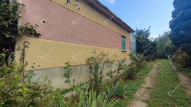 Eladó családi ház, Porrogszentkirályon 14.5 M Ft, 4 szobás