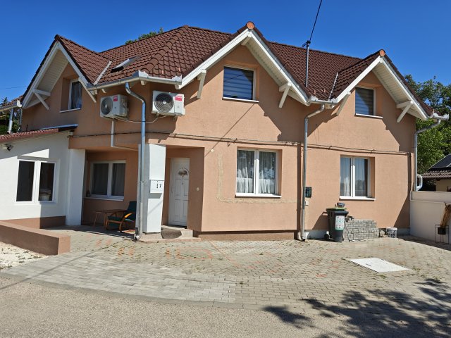 Eladó családi ház, Százhalombattán, Árpád utcában 99 M Ft